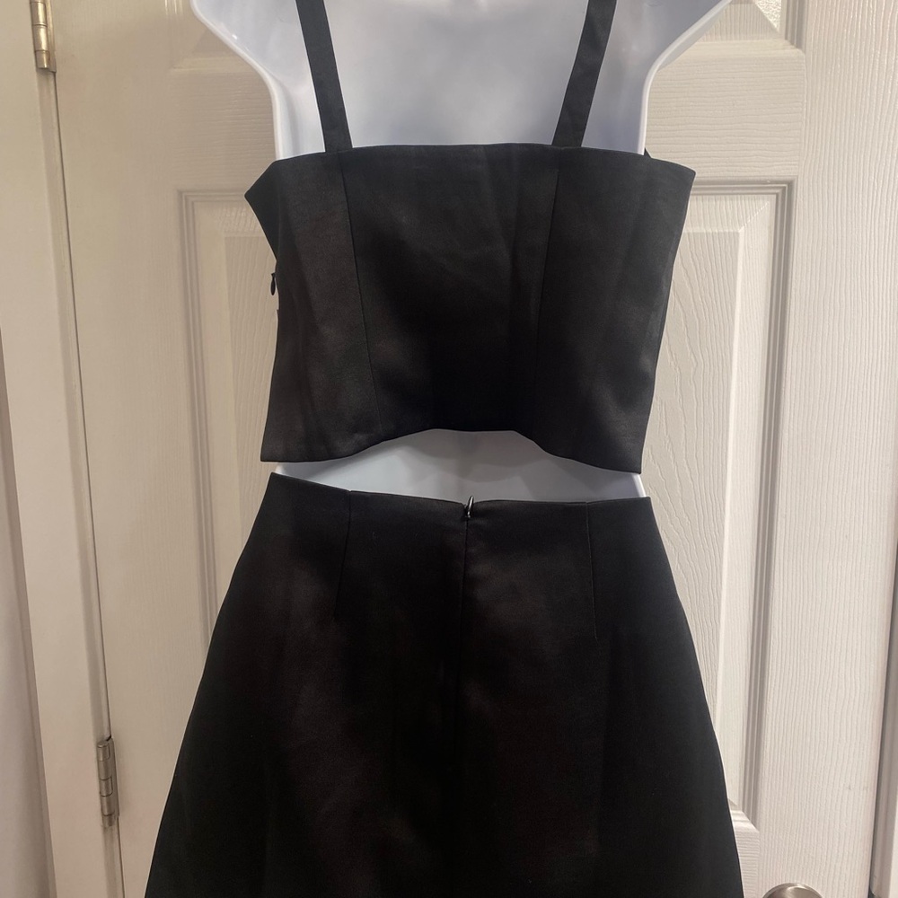 BNWT Reformation Two Pieces Set Vancouver Black Satin size 6 - Picture 9 of 13